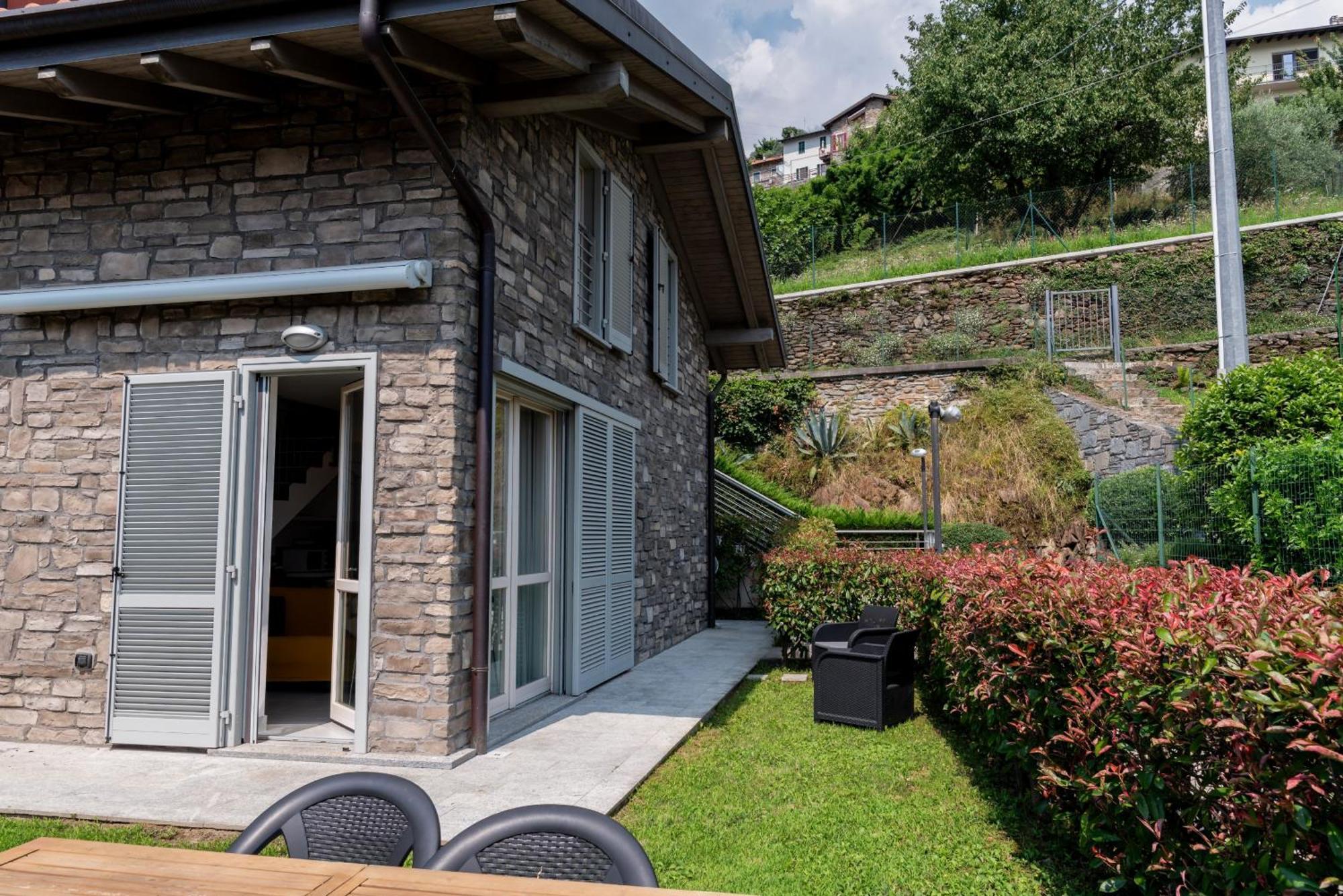 Sant'Anna Villetta Giardino - Pianello Del Lario By Lovecomo Exterior photo
